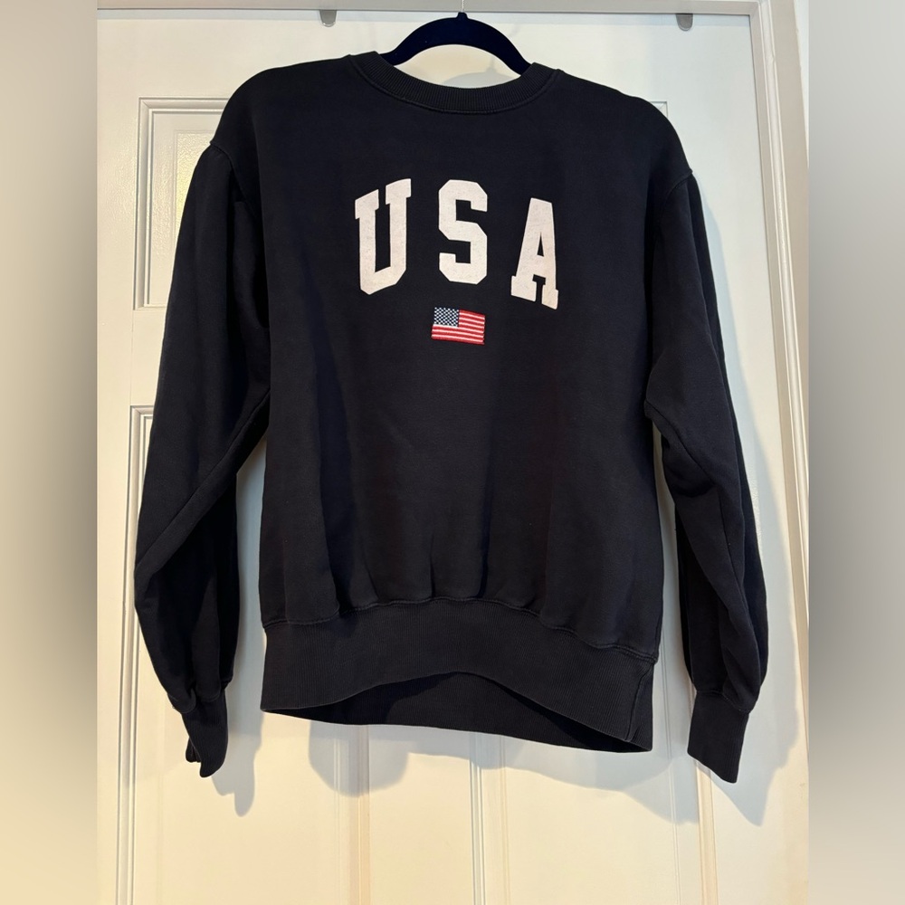 Brandy Melville USA Crewneck